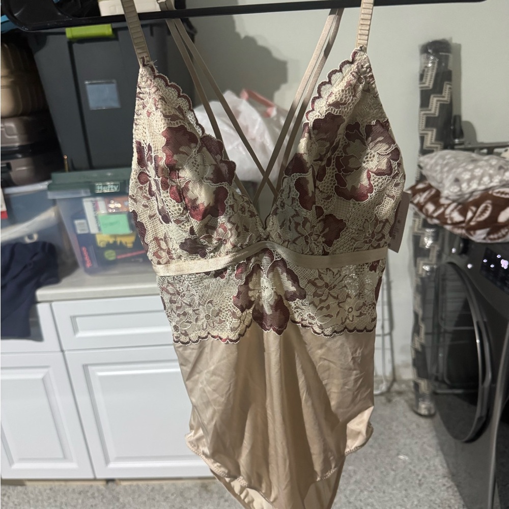 Auden Lace Chemise in Cream and Brown